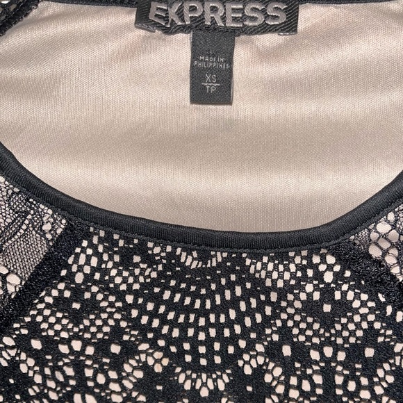Express size Xs black/neutral long sleeve lace dress EUC - Picture 2 of 2